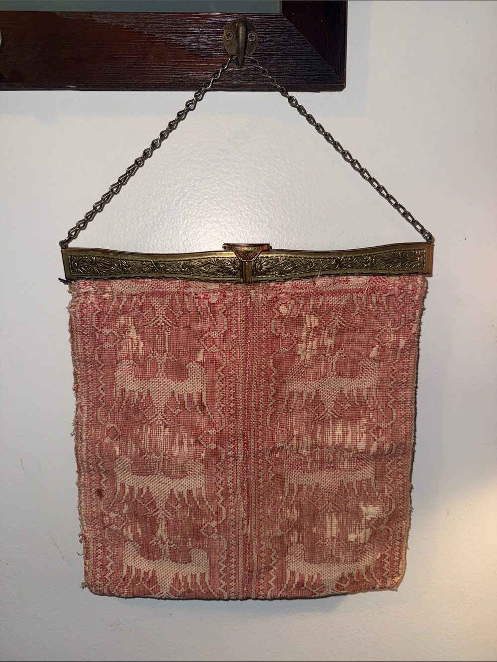 Antique Victorian/Edwardian Woven Tapestry Coin Purse Ornate Brass Frame